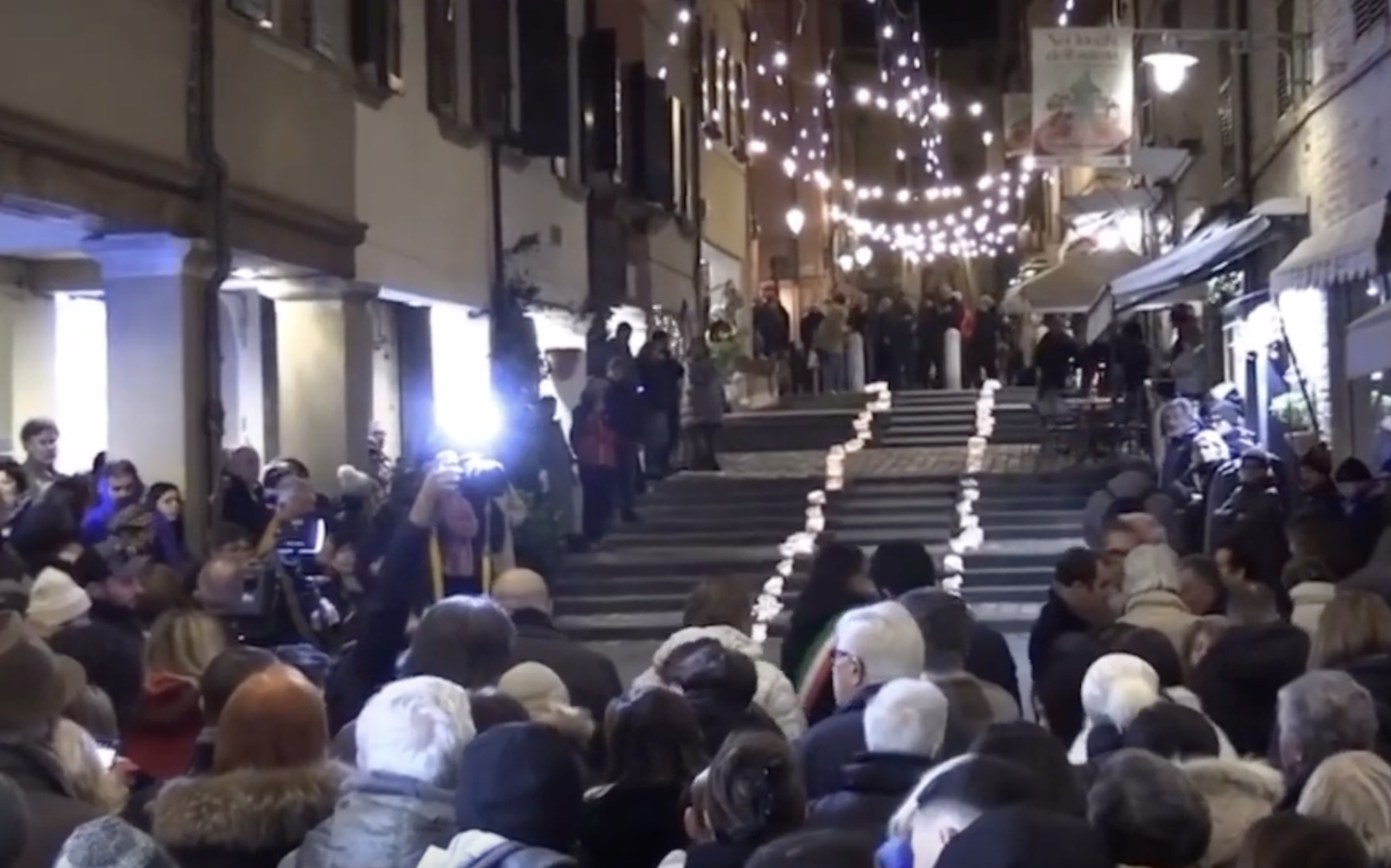 VIDEO TUTTA SANTARCANGELO IN LACRIME PER I DUE ALPINISTI MORTI SUL