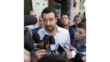 Bologna vieta una piazza a Salvini. L'ira del leader: Vergogna
