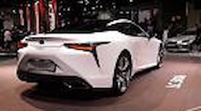 Lexus UX, la concept che guarda al futuro