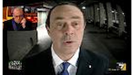 Crozza-Napolitano di nuovo al Colle: al videocitofono Berlusconi chiede i danni