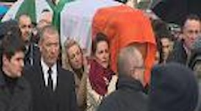 Irlanda: il corteo funebre di Martin McGuinness ex leader dell'Ira