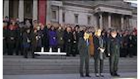 Attacco a Westminster, veglia in Trafalgar Square: minuto di silenzio