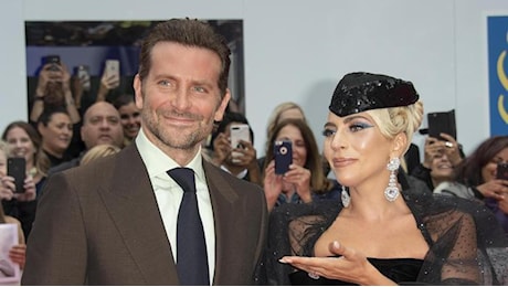 I 50 anni di Bradley Cooper, la carriera dell’ex portiere d’albergo diventato star di Hollywood