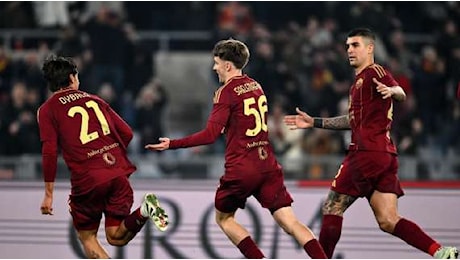 Serie A, la Roma vince il derby contro la Lazio: Saelemaekers decisivo con assist e gol