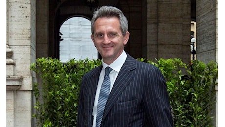 Mediobanca batte le stime grazie al wealth management: ricavi a 2,8 miliardi. No all’offerta di Mps