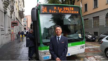 Gli ultimi viaggi della 94, l’autobus del centro di Milano: “Studenti, modelle, professori e medici, sulla giostra ho portato tutti”