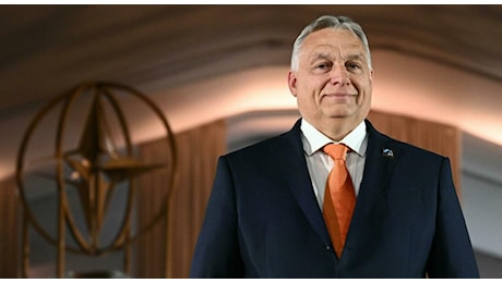 Trump incontra Orban a Mar-a-Lago: dopo Putin e Xi ora il leader ungherese visita l'ex presidente americano
