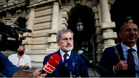 L’ex sindaco Alemanno arrestato la notte di Capodanno a Roma, ha violato gli obblighi sui lavori socialmente utili