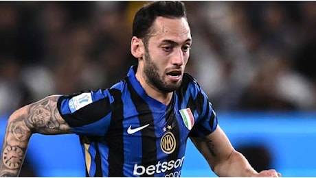 Inter-Milan, Calhanoglu fuori al 35' per un problema fisico: il primo responso