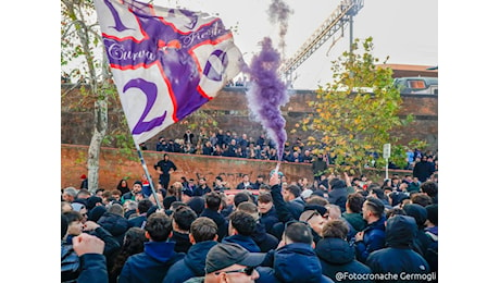 Vigilia di Juve-Fiorentina, la carica dei tifosi viola alla squadra