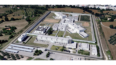 Viterbo – Inviavano droga e cellulari in carcere con un drone, sei persone arrestate