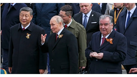 Putin (con Xi) alla parata sulla Piazza Rossa: «Verità e giustizia dalla nostra parte»