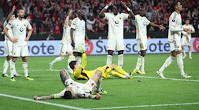 Bayer Leverkusen-Roma 2-2: Paredes illude i giallorossi, ma Xabi Alonso va in finale