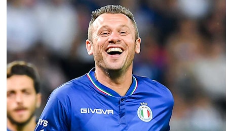 La sorella di Cristiano Ronaldo contro Cassano: 'Raccattapalle'