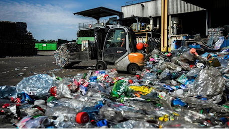 Vertice ONU a Busan, una sfida contro la plastica