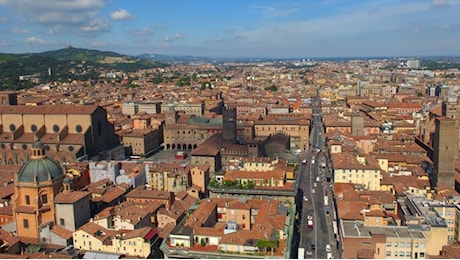 Bologna al nono posto per la qualità della vita 2024: perde sette posizioni ma è l'unica grande città nella top ten. La classifica dell'Emilia-Romagna