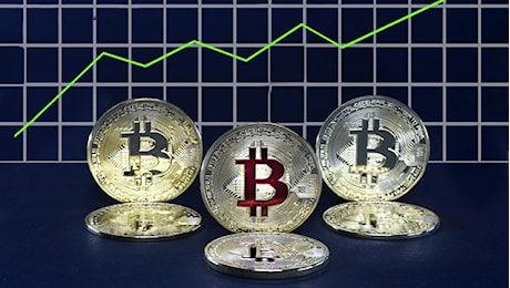 Bitcoin prosegue rally oltre la soglia di 100.000 dollari