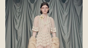 Plot twist durante la Milano Fashion Week Uomo: Alessandro Michele svela i suoi primi look da Valentino