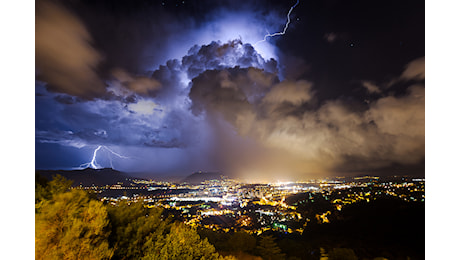 Meteo: pioggia e rischio forti temporali giovedì 5 su queste regioni