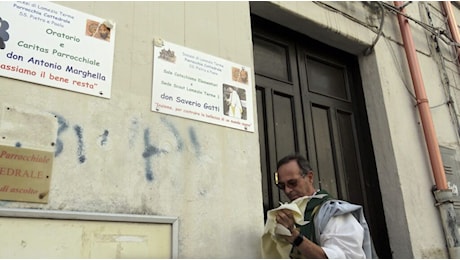 Lamezia, cerimonia d’intitolazione delle sale dell’Oratorio della Cattedrale a Don Maiolo, Don Gatti e Don Marghella