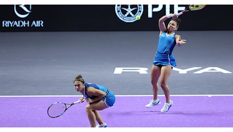 Errani/Paolini si bloccano con Dabrowski/Routliffe: sarà decisiva l'ultima giornata