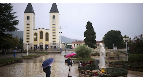 Il Vaticano: “Nulla osta al culto di Medjugorje, dà frutti positivi”. Ma non si esprime sui “presunti eventi soprannaturali” e i veggenti