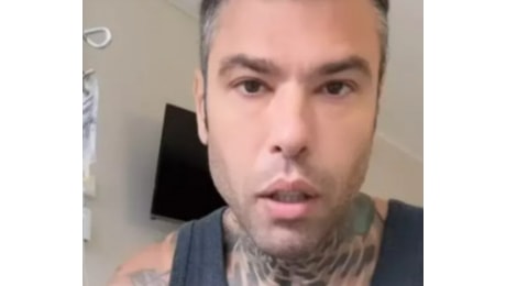 Fedez ringrazia i medici del Perrino di Brindisi dopo la notte al Pronto Soccorso