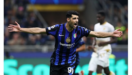 Taremi scherza con Thuram: protagonista il mancato rosso di Roma-Inter