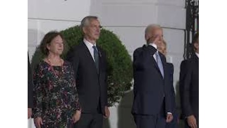 VIDEO: Vertice Nato a Washington, Giorgia Meloni al ricevimento di Joe Biden alla Casa Bianca
