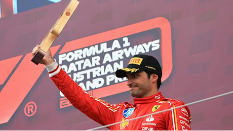 Sainz: Ferrari, il podio è un buon risultato, bella battaglia. Leclerc: Primo giro fatale