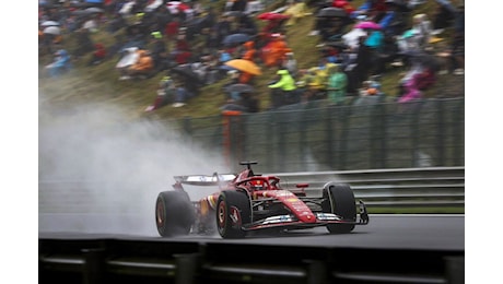 F1. Nelle qualifiche di Spa il bagnato dà linfa alla Ferrari di Leclerc. Ma occhio a dare per spacciata la McLaren