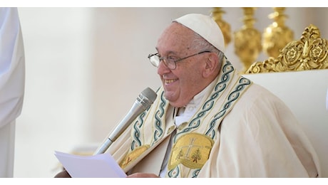 Papa Francesco: «Indagare se a Gaza è genocidio. Nel tempo delle migrazioni stiamo diventando disumani»