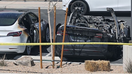 Tesla e assicurazioni alle stelle: perché stanno aumentando i costi RCA