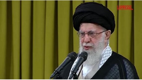 Iran, Khamenei: «Risposta forte e chiara a Israele e Stati Uniti»