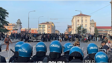 Hanno tutti torto. Il desolante cortocircuito tra zecche e camicie nere