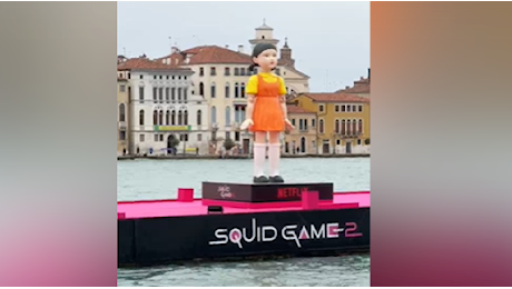 Squid Game, a Venezia un flash mob per il lancio della seconda stagione