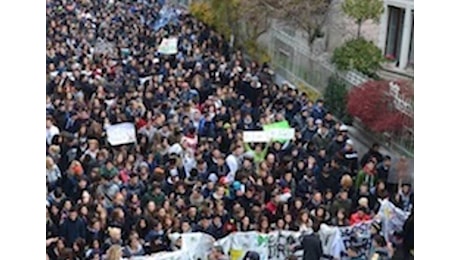 Venerdì 15 novembre studenti in piazza a Busto Arsizio