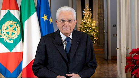 Mattarella: «Il patriottismo è quello dei medici dei pronto soccorso, degli insegnanti, dei volontari»