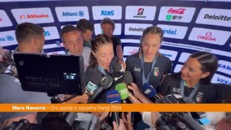 Le spadiste azzurre festeggiano l'oro Stiamo realizzando ora