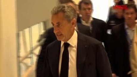 Francia, Sarkozy torna davanti ai giudici per finanziamento libico