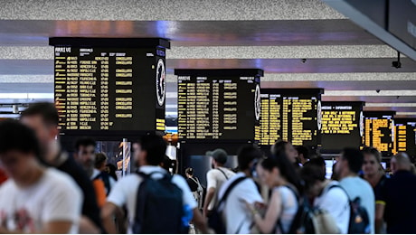 Stop a autobus e metropolitane in tutta Italia. E prosegue lo sciopero dei treni. Tutti gli orari delle proteste