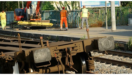 Centola Palinuro, svio treno merci: si ipotizza il disastro ferroviario