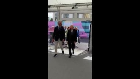 Parigi 2024, Mattarella al Villaggio olimpico azzurri con il Presidente del Coni Malagò