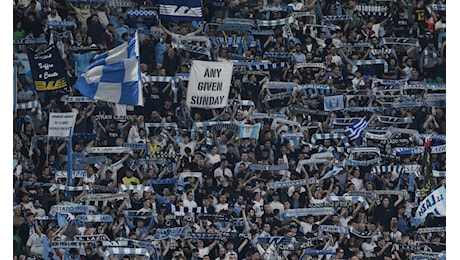 Lazio Roma, scontri tra tifosi a Ponte Milvio: cosa sta succedendo nella Capitale nell’attesa del derby