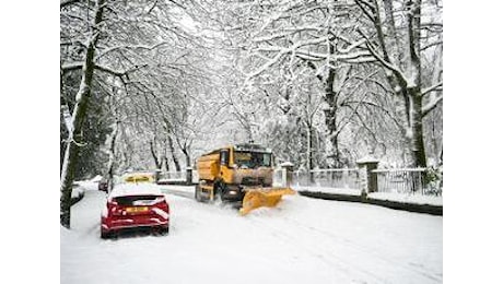 Neve e freddo record in Gb e Usa, voli cancellati in Germania: in atto la tempesta invernale