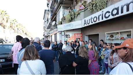 Valeria, investita e uccisa in via Marina: il sit-in delle mamme