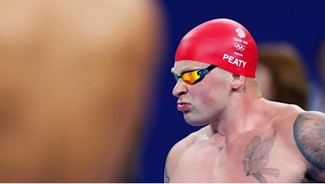 Adam Peaty, nuove critiche al Villaggio olimpico: «Ci sono vermi nel pesce»