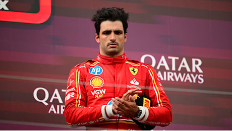 Ferrari: dove andrà Sainz il prossimo anno? Dall'Alpine di Briatore alla Mercedes: le ipotesi principali