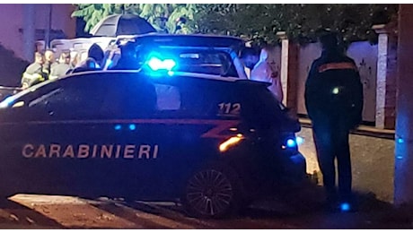 Accoltella il padre a 14 anni, la lite in auto vicino Pordenone: l'uomo ricoverato in gravi condizioni