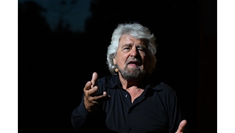 Il siluro di Grillo alla vigilia del voto: «Ormai il M5S non esiste più»